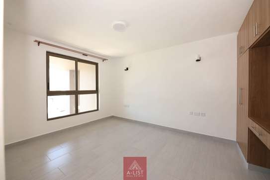 3 Bed Apartment with En Suite at Lavington image 12