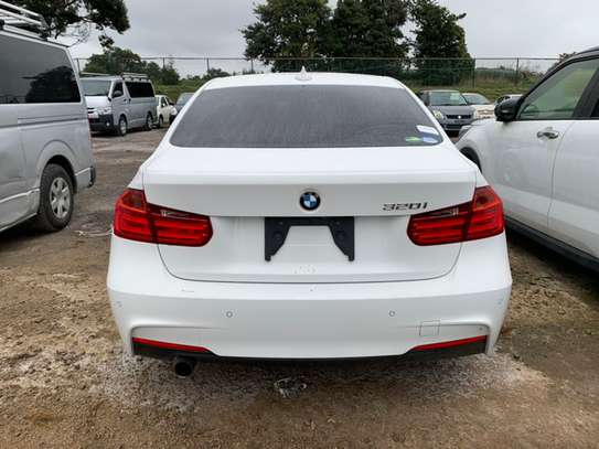 BMW 320I Year 2014 Automatic Transmission Pearl White image 6