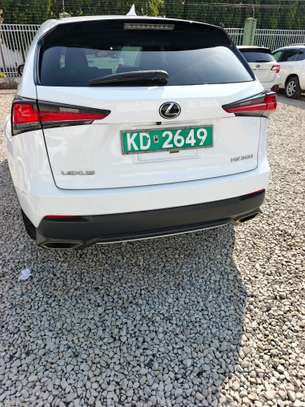 Lexus Nx300t image 6