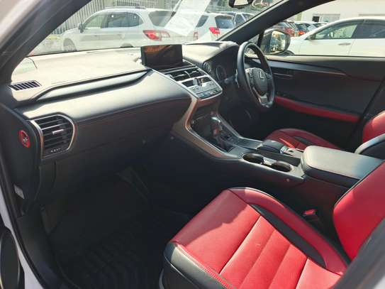 Lexus Nx300t image 12