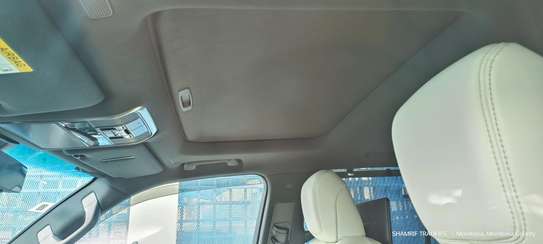 Lexus LX600 Petrol 2024 White image 7