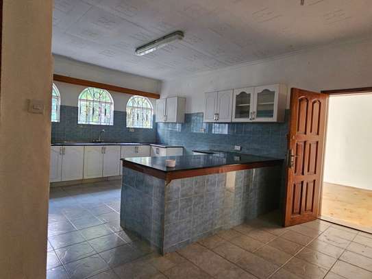 5 Bed House with En Suite at Peponi Road image 15