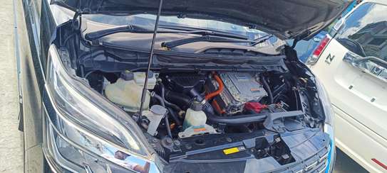 Nissan Serena E-power 2018 image 14