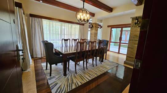 5 Bed House with En Suite in Runda image 5
