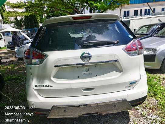 Nissan X-trail white pure drive 2016 image 3
