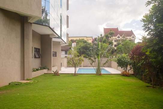 2 Bed Apartment with En Suite at Kindaruma Road image 15