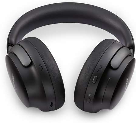 Bose QuietComfort Ultra Wireless Headphones image 2