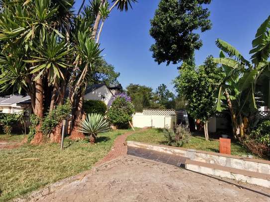 4 Bed Townhouse with En Suite in Westlands Area image 1