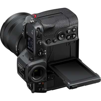 Nikon Z8 Mirrorless Camera image 3