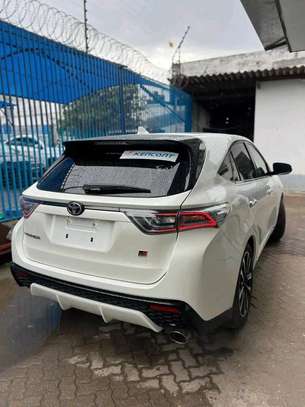 Toyota Harrier GR White 2018 image 10