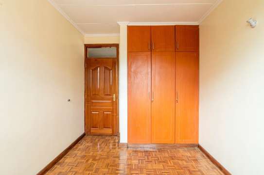 4 Bed Apartment with Parking in Kilimani image 11