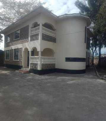 4 Bed House with En Suite in Kitengela image 12
