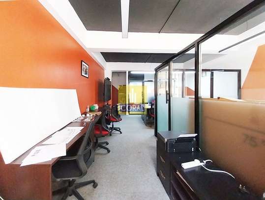 670 ft² Office in Parklands image 2