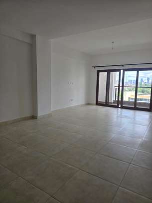 2 Bed Apartment with En Suite at 2Nd Avenue image 1