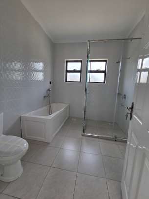 4 Bed Villa with En Suite in Ngong image 14