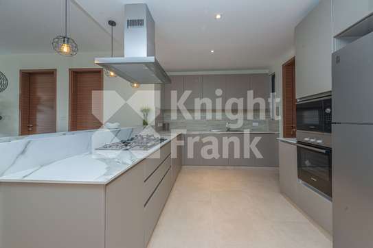 1 Bed Apartment with En Suite at Riverside Drive image 9