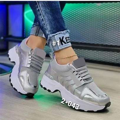 Sneaker sport restocked
Size 37-42
Small fitting image 1