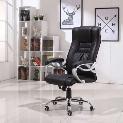 Office Chair: Commanding Directors Office Swivel Chair image 3