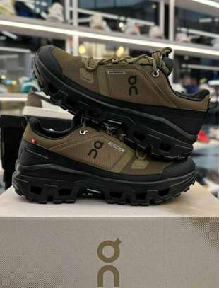 On-Running Cloudventure 42 EU Beige Trail Shoes image 8