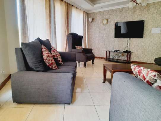 3br apartment plus Sq available for Airbnb in Nyali image 11