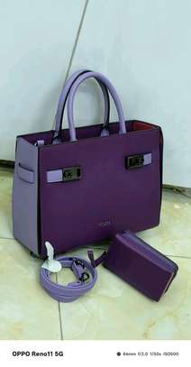 LEATHER HANDBAGS WITH COMPARTMENTS image 5