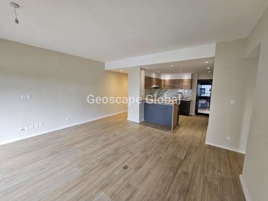2 Bed Apartment with En Suite in Riverside image 13