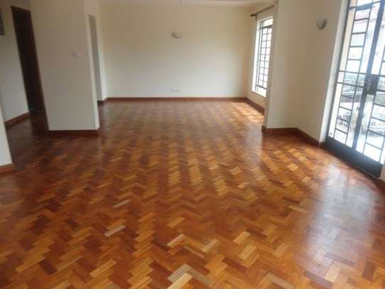 Wooden and vynil laminates flooring and fittings image 3