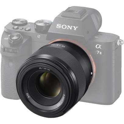 Sony FE 50mm f/1.8 Lens image 1
