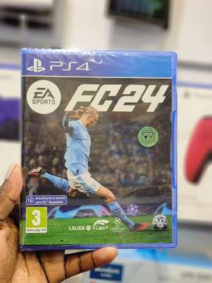 Ps4 EASPORTS FC24 Disk image 2