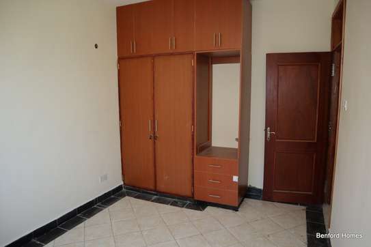 2 Bed Apartment with Balcony in Mtwapa image 3