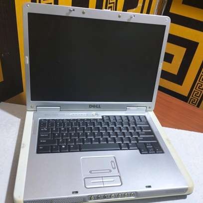 Laptop Dell Pentium 2gb ram/40gb HDD at 5000 image 1