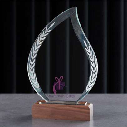 Crystal Award Trophy - Engraved image 1