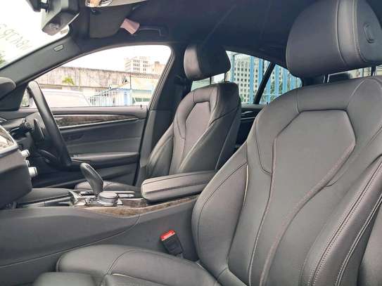 BMW 530i 2018 IM image 3