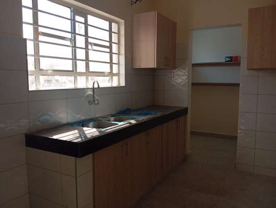 3 Bed House with En Suite in Kitengela image 11