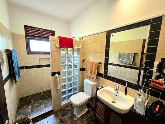 Furnished 2 Bed Apartment with Swimming Pool in Diani image 10