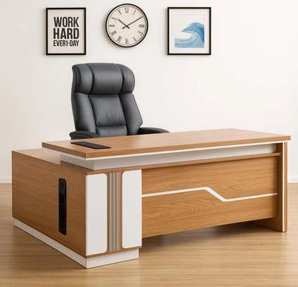 Office Desk : 1.8M High-End Executive Office Desk image 1