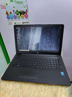 HP Laptop 15/ 250 G6 Model: bs1xx Core i3 image 2