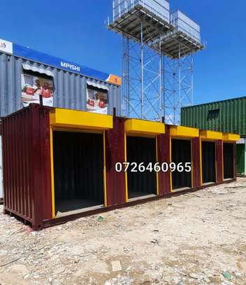 40FT Container with 5 shops/ Stalls image 8