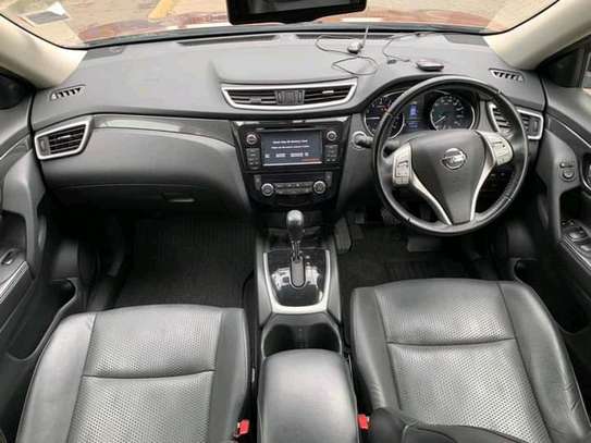 2015 Nissan xtrail selling in Kenya image 9