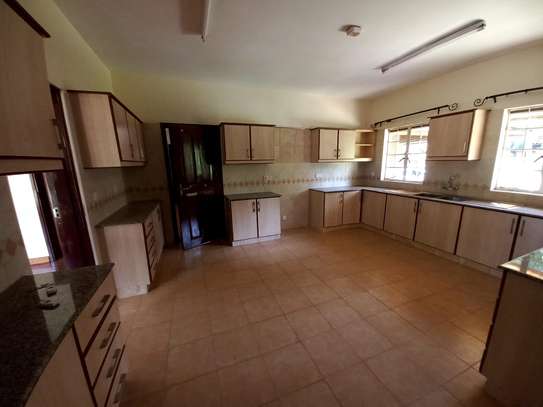 5 Bed Townhouse with En Suite in Lower Kabete image 8