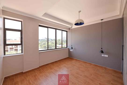 2 Bed Apartment with En Suite at Lantana Road image 6