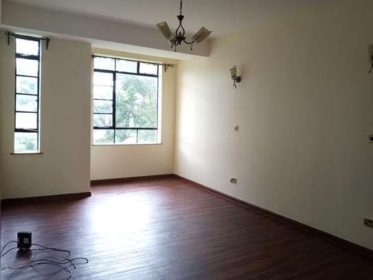 Spacious  All Ensuit 3 Bedrooms Apartments In Kileleshwa image 2