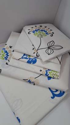 Cotton bedsheets with four pillow cases image 3