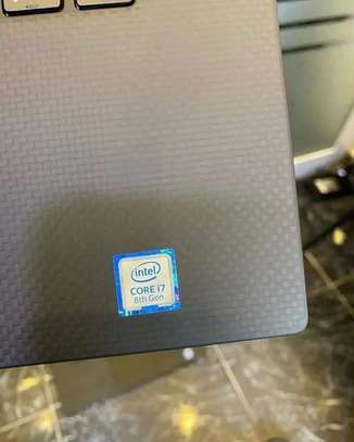 DELL XPS 15 9570 image 2