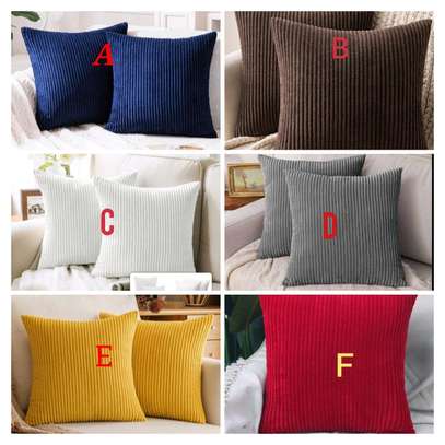 THROW PILLOWS image 1