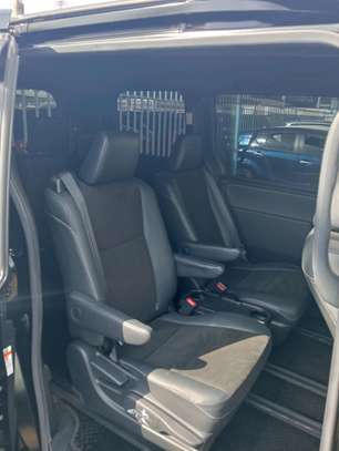 Toyota Noah WXB image 5