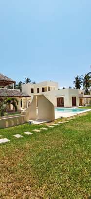 3 Bed Villa in Watamu image 10