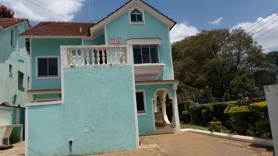 5 Bed Townhouse with En Suite at Elmolo Drive image 10