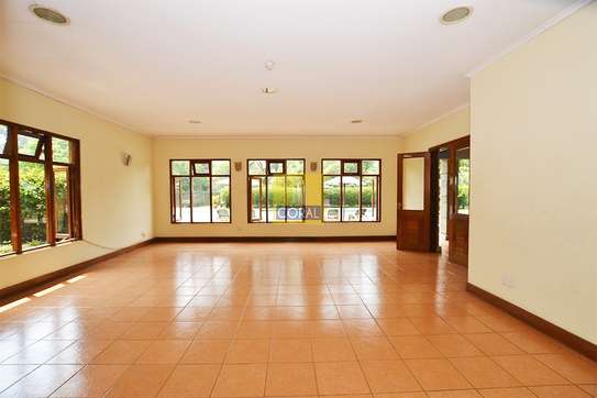 Serviced 3 Bed Apartment with En Suite at Kenya image 10
