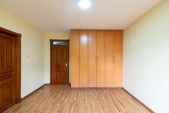 3 Bed Apartment with En Suite at Westlands image 11